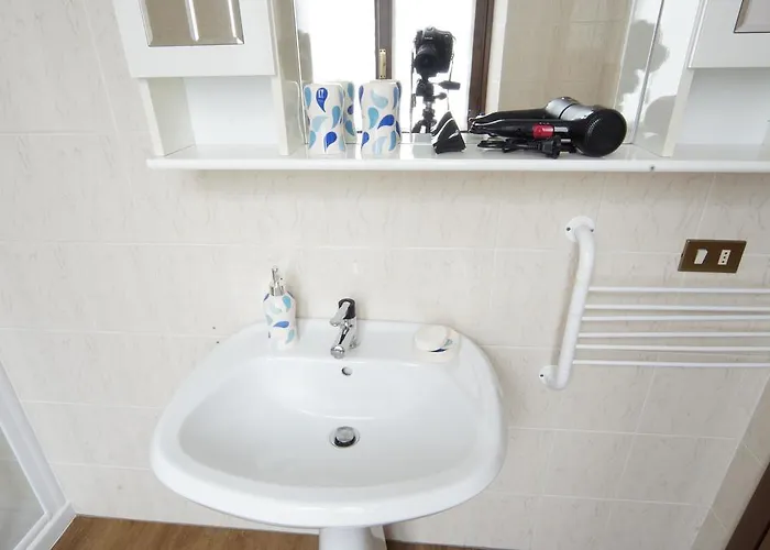 L'angelo ستريزا